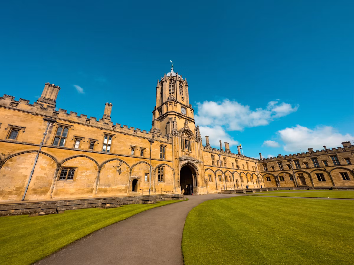 英伦皇室与学府巡礼 | 英国 温莎城堡+牛津剑桥+巨石阵 3天2晚私享游